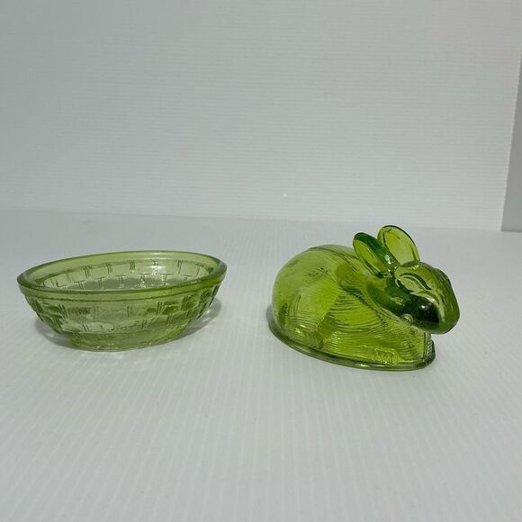 Small Green Textured Glass Bunny on a Basket Candy Dish with Lid 2 Piece Set - Picture 4 of 6
